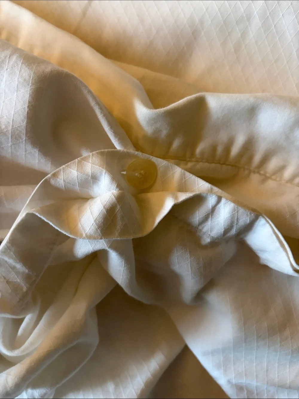 Ralph Lauren Cream Elegant Embroidered COTTON cover with Scroll Floral Motif.